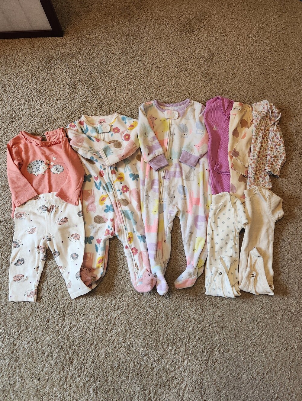 Large Mixed Lot of 6-9M Baby Girl Clothes Bodysuits Footies - Picture 2 of 5